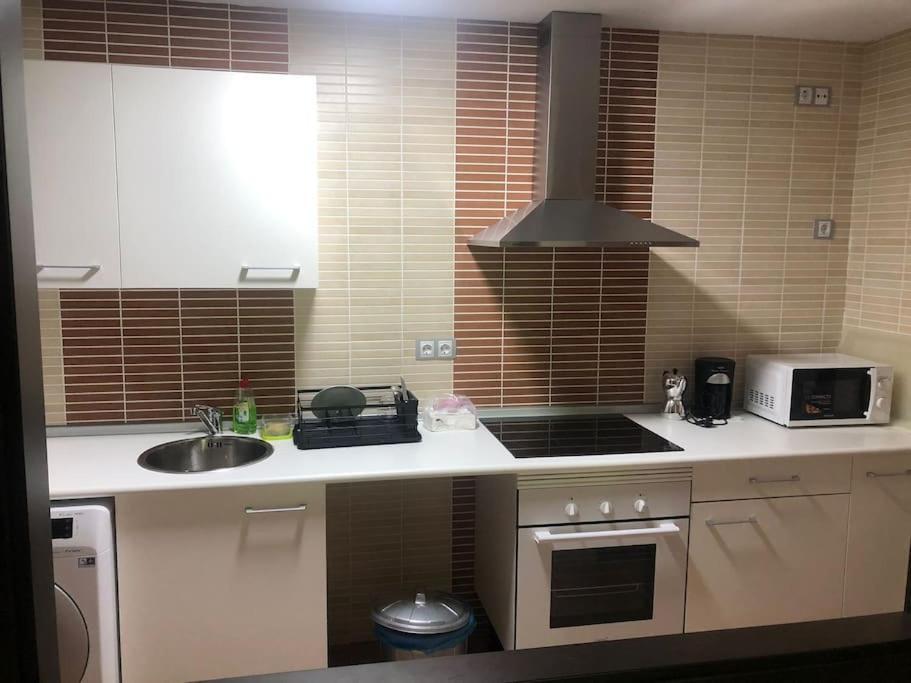 Apartamento Mirabosque - Plaza Garaje Incluida アレーナス・デ・サン・ペドロ エクステリア 写真