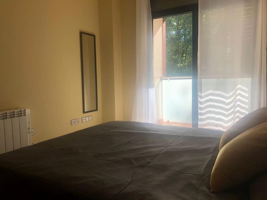 Apartamento Mirabosque - Plaza Garaje Incluida アレーナス・デ・サン・ペドロ エクステリア 写真